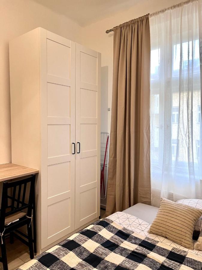 Quiet Apartment Close To Center Прага Екстер'єр фото